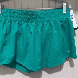 Nike Women’s Teal Athletic Skort with Silver Swoosh